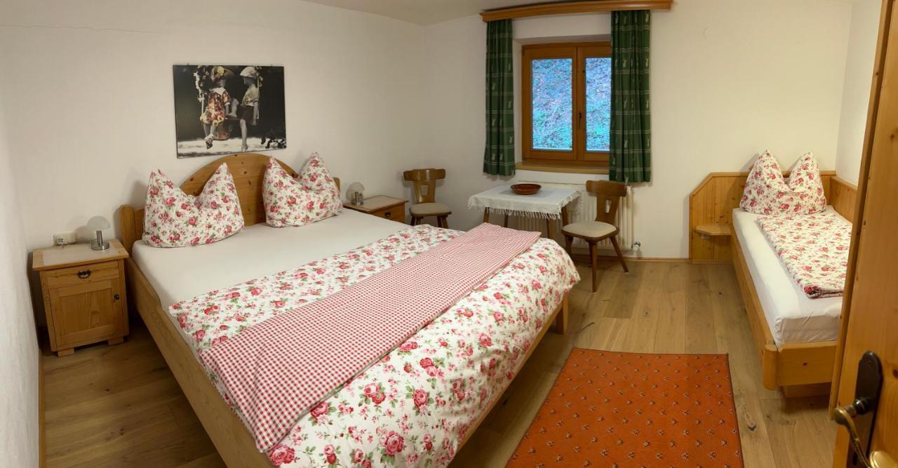 Haus Waldrand Appartement Oberndorf in Tirol Buitenkant foto
